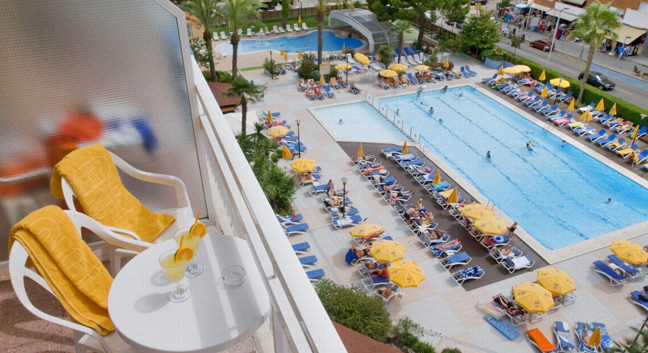 Ght Oasis Park & Spa Лорет де Мар Екстериор снимка